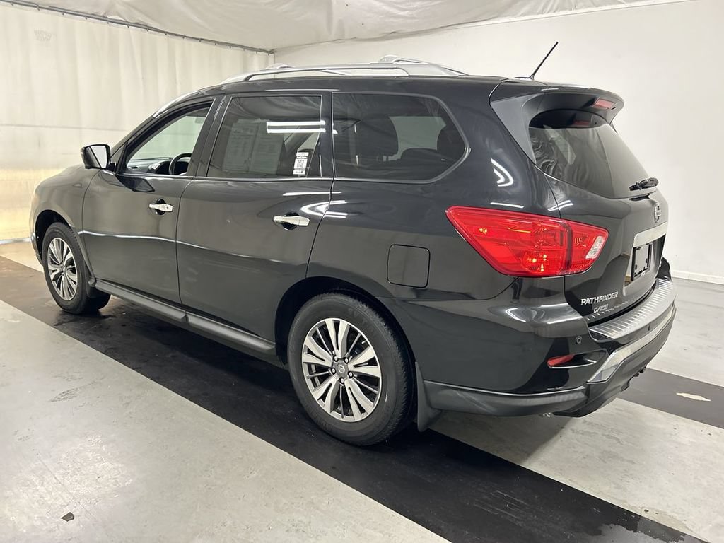 Used 2017 Nissan Pathfinder SL w/ Trailer Tow Package AWD/4WD image 7