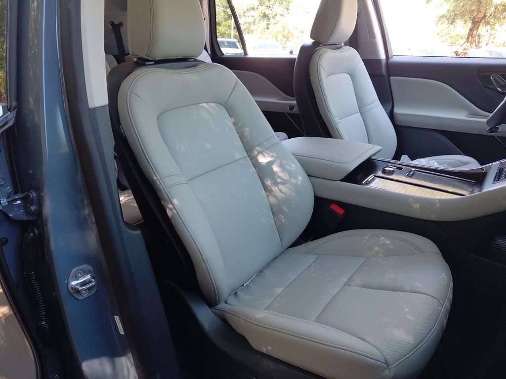 New 2026 Lincoln Aviator AWD image 62
