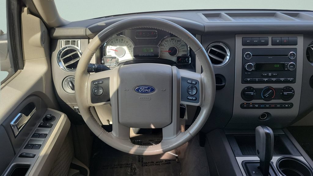 Used 2013 Ford Expedition XLT RWD image 12