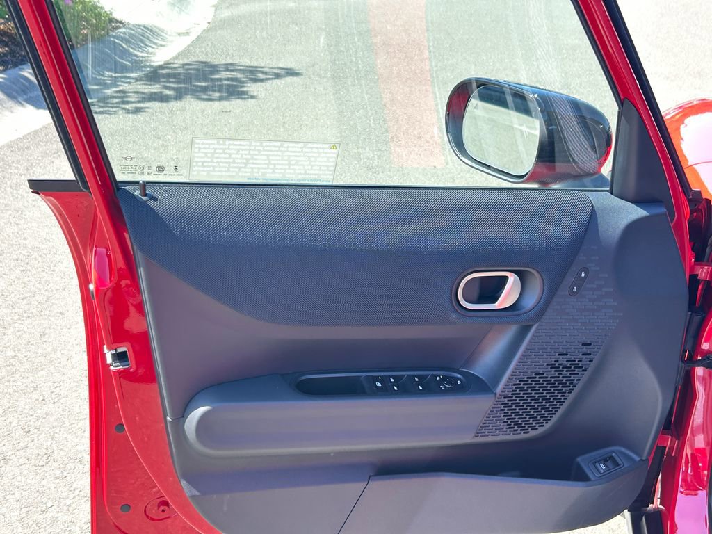 Used 2025 MINI Cooper S FWD image 11