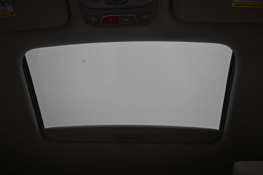 Used 2023 Kia Telluride S w/ S Sunroof Package FWD image 20