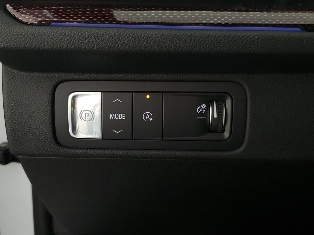 New 2026 Chevrolet Traverse RS w/ LPO, Floor Liner Package FWD image 26