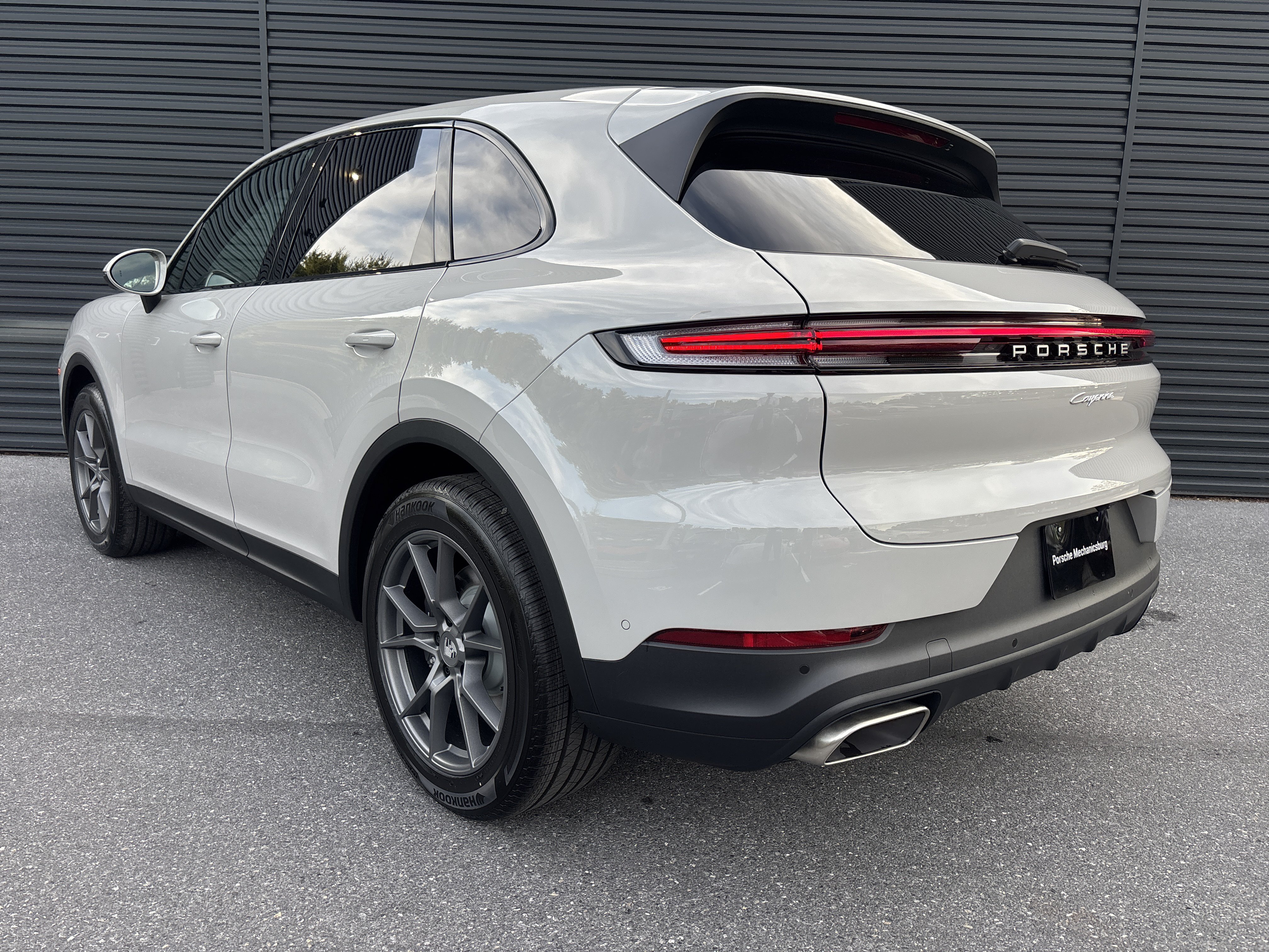 New 2026 Porsche Cayenne AWD/4WD image 3