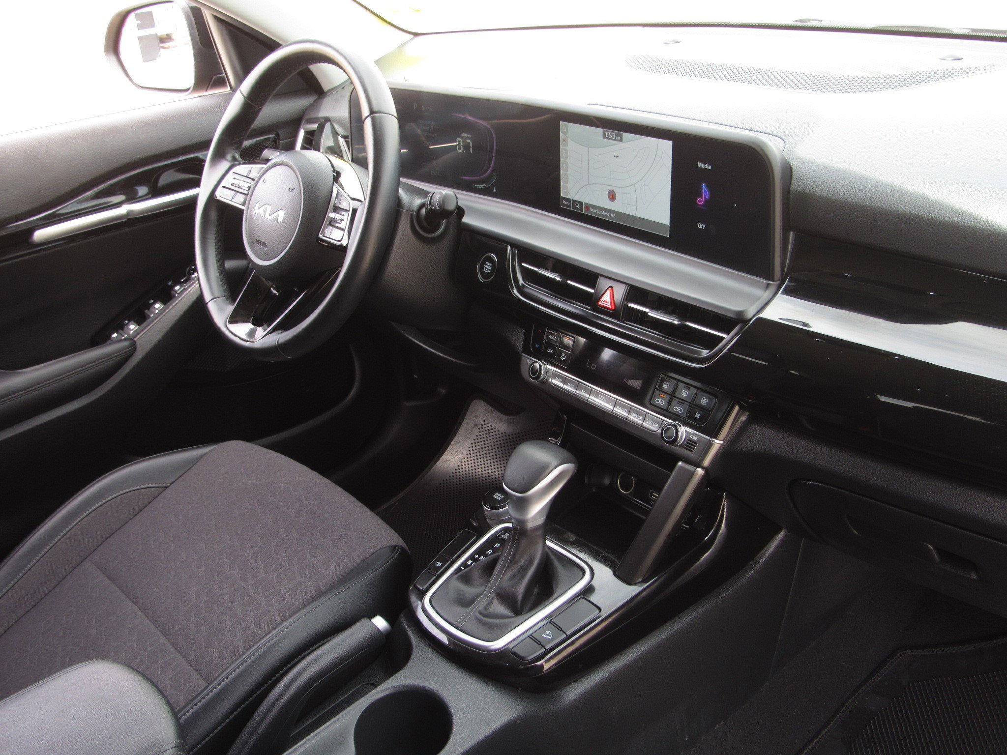 Used 2025 Kia Seltos S image 6