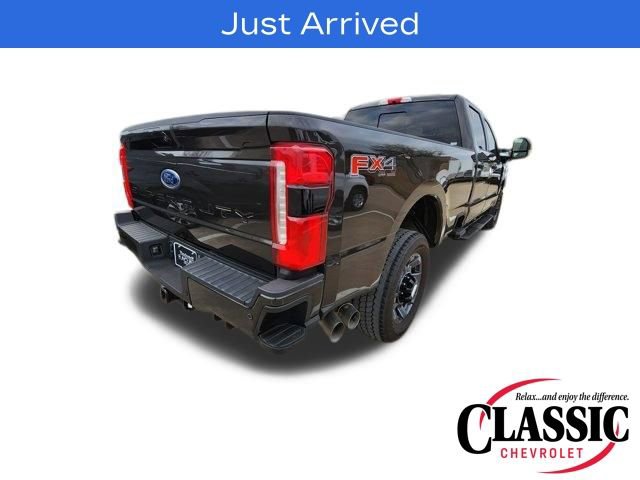 Used 2024 Ford F350 Lariat w/ Sport Appearance Package image 7