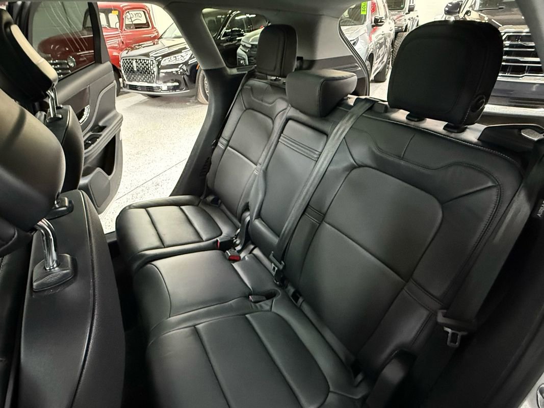 Used 2020 Lincoln Corsair Reserve w/ Equipment Group 201A image 16