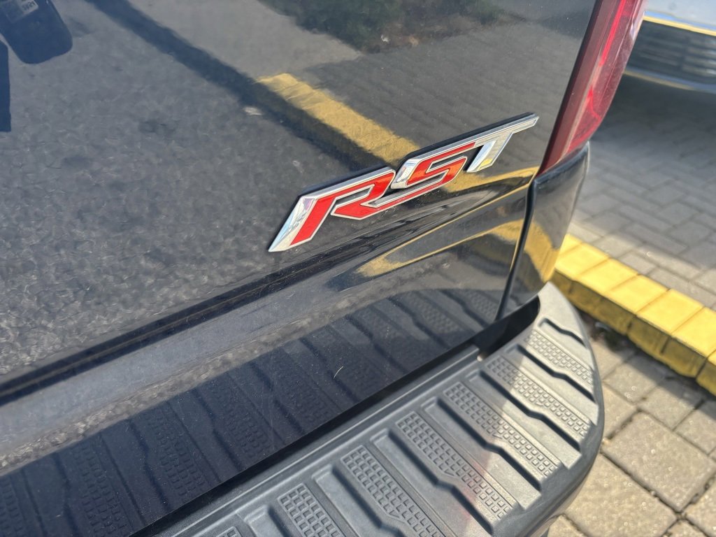 Used 2022 Chevrolet Silverado 1500 RST image 9