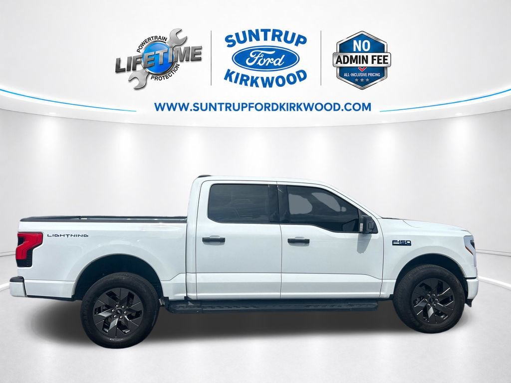 Used 2024 Ford F150 Lightning XLT AWD/4WD image 8