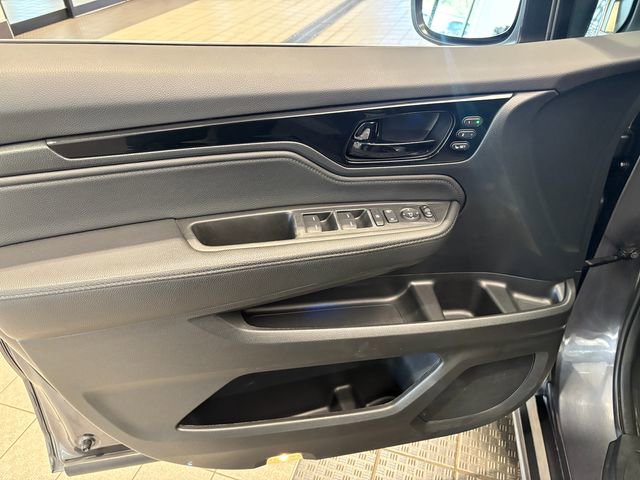 Used 2023 Honda Odyssey Touring image 6