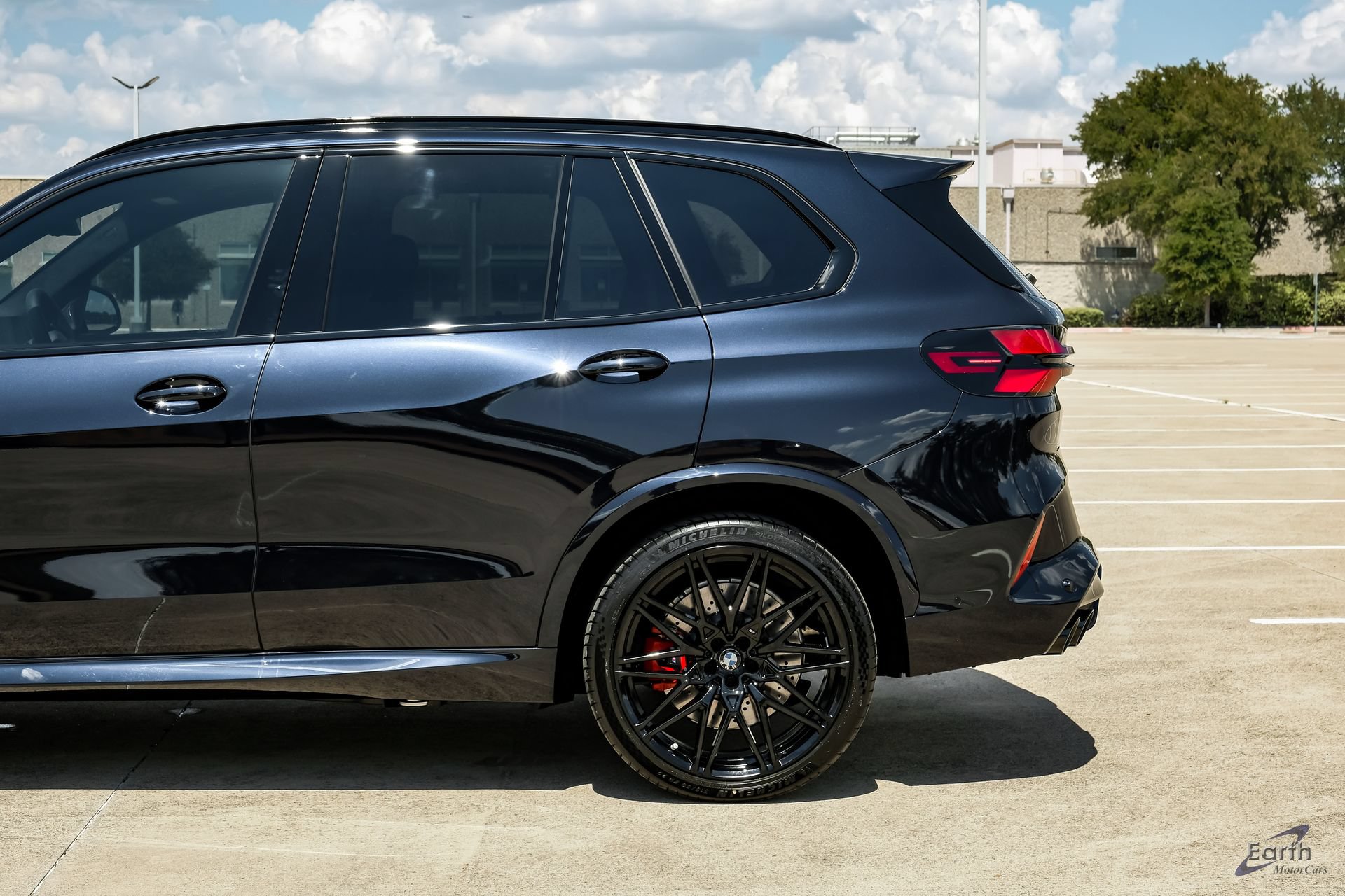 Used 2026 BMW X5 M Competition w/ Executive Package AWD/4WD image 9