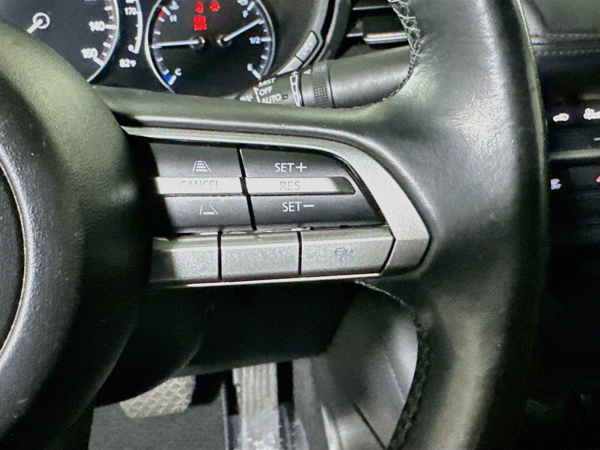 Used 2021 MAZDA MAZDA3 s FWD image 17