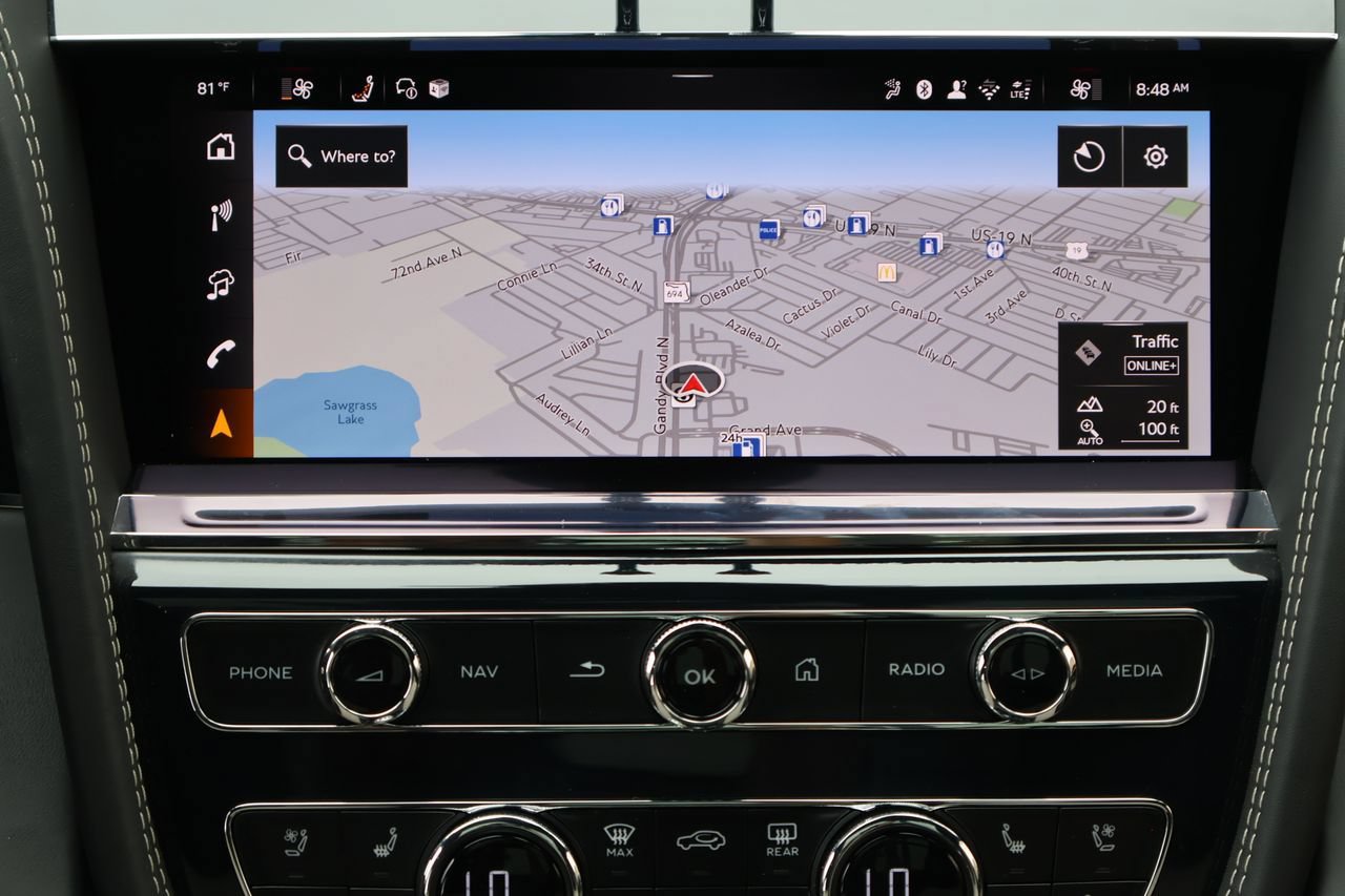 Used 2025 Bentley Bentayga Extended Wheelbase AWD/4WD image 19