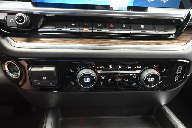 Used 2024 Chevrolet Silverado 1500 RST AWD/4WD image 43