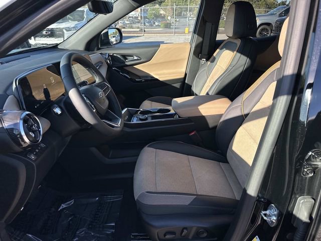 Used 2025 Chevrolet Equinox ACTIV w/ Safety and Technology Package image 19