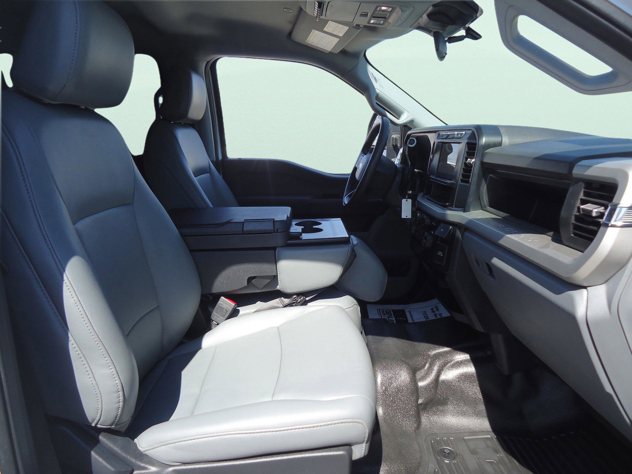 Used 2024 Ford F450 XL image 29