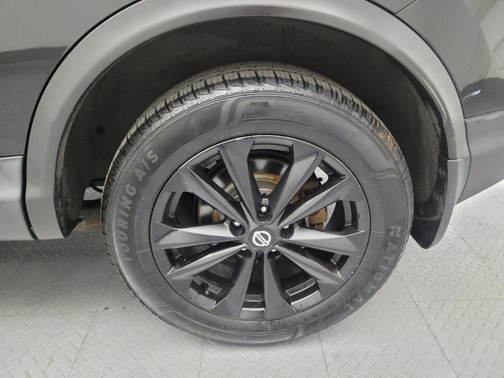 Used 2019 Nissan Rogue Sport S w/ Appearance Package FWD image 31