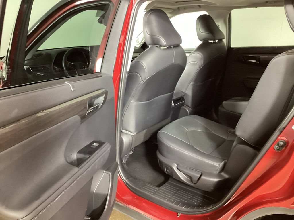 Used 2020 Toyota Highlander Limited AWD/4WD image 21