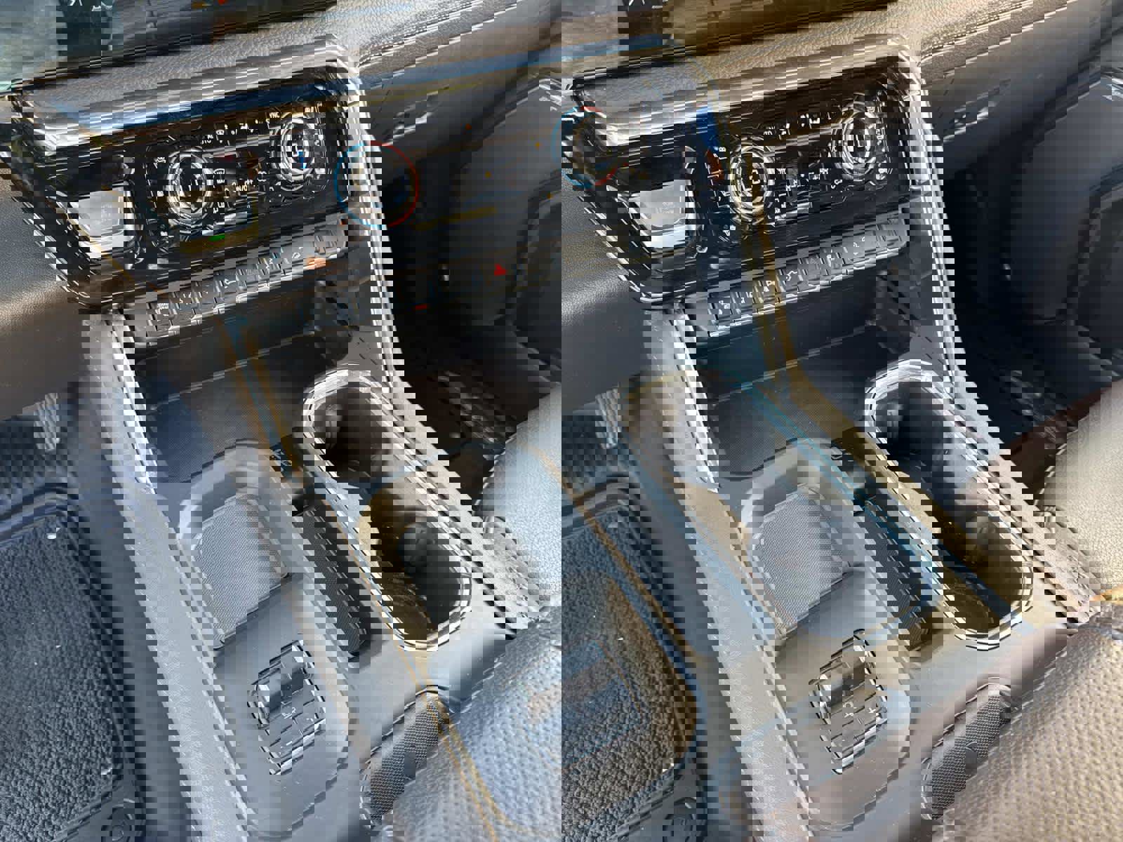 Used 2024 GMC Sierra 2500 Denali w/ Denali Reserve Package image 44