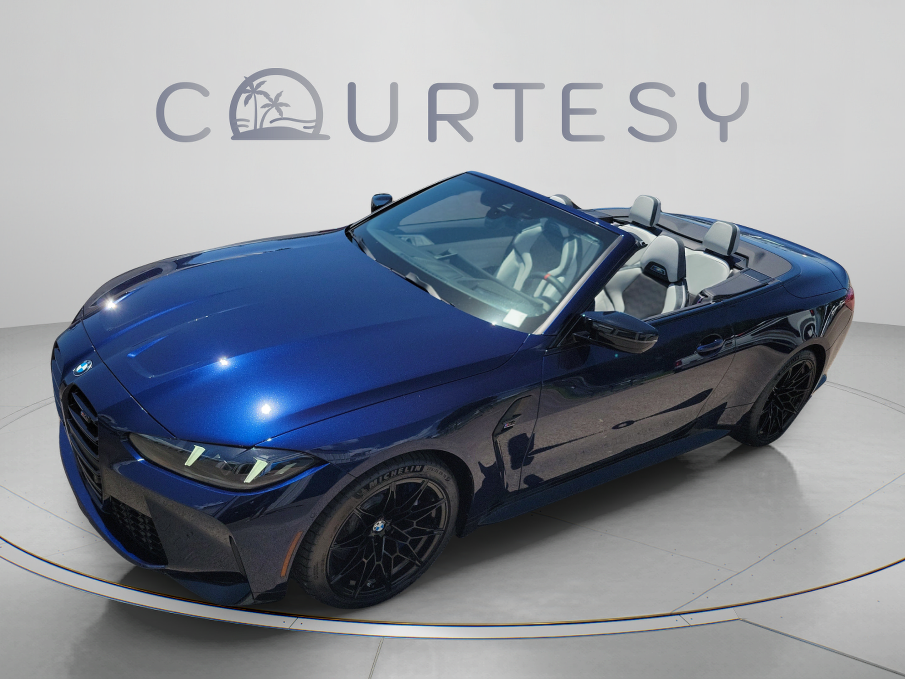 Used 2025 BMW M4 xDrive Competition w/ Executive Package AWD/4WD image 2
