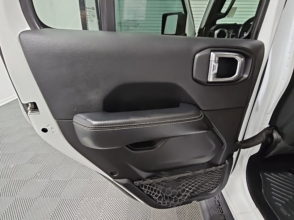 Used 2021 Jeep Wrangler Unlimited Sahara image 31