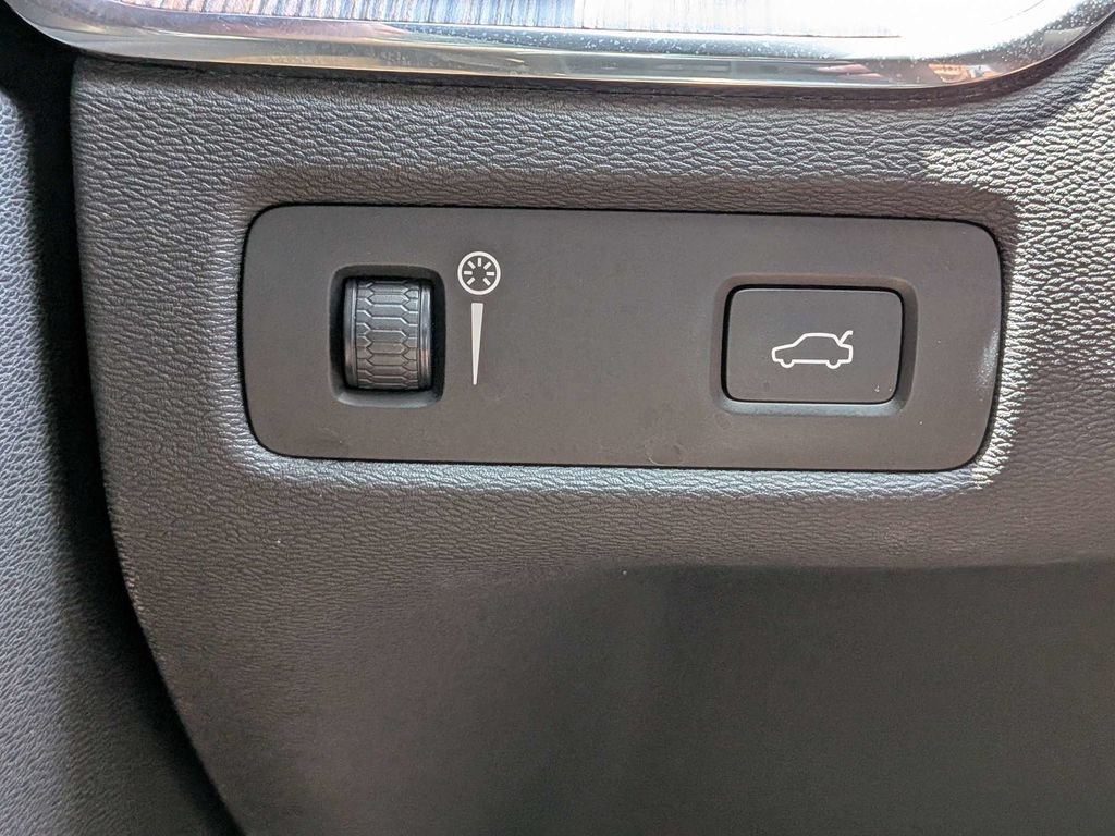 Used 2021 Volvo XC60 T5 Inscription w/ Protection Package Premier FWD image 33