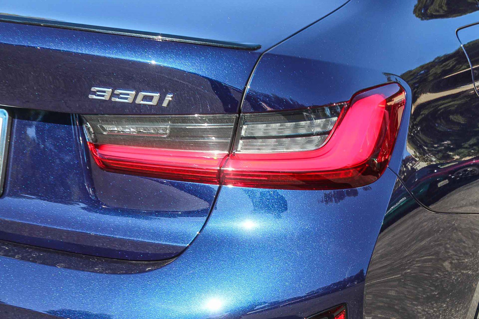 New 2026 BMW 330i Sedan w/ M Sport Package image 7