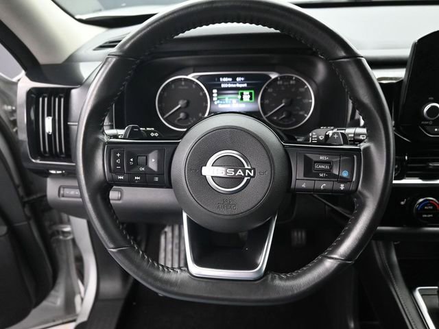 Used 2023 Nissan Pathfinder SV image 19