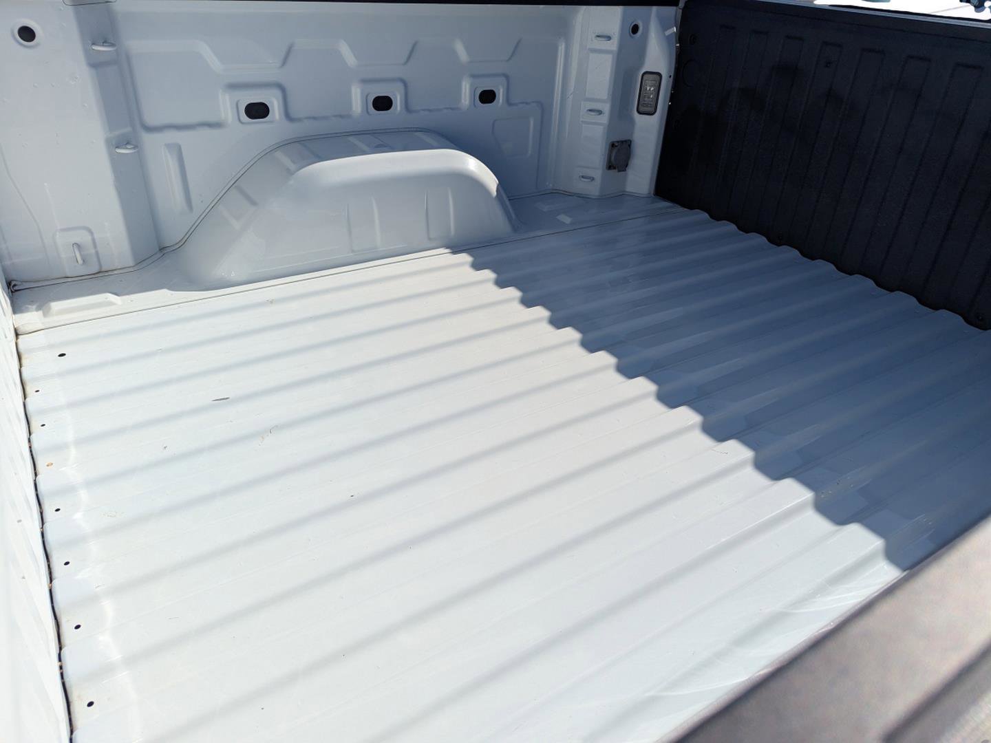 Used 2022 Chevrolet Silverado 1500 Custom image 26