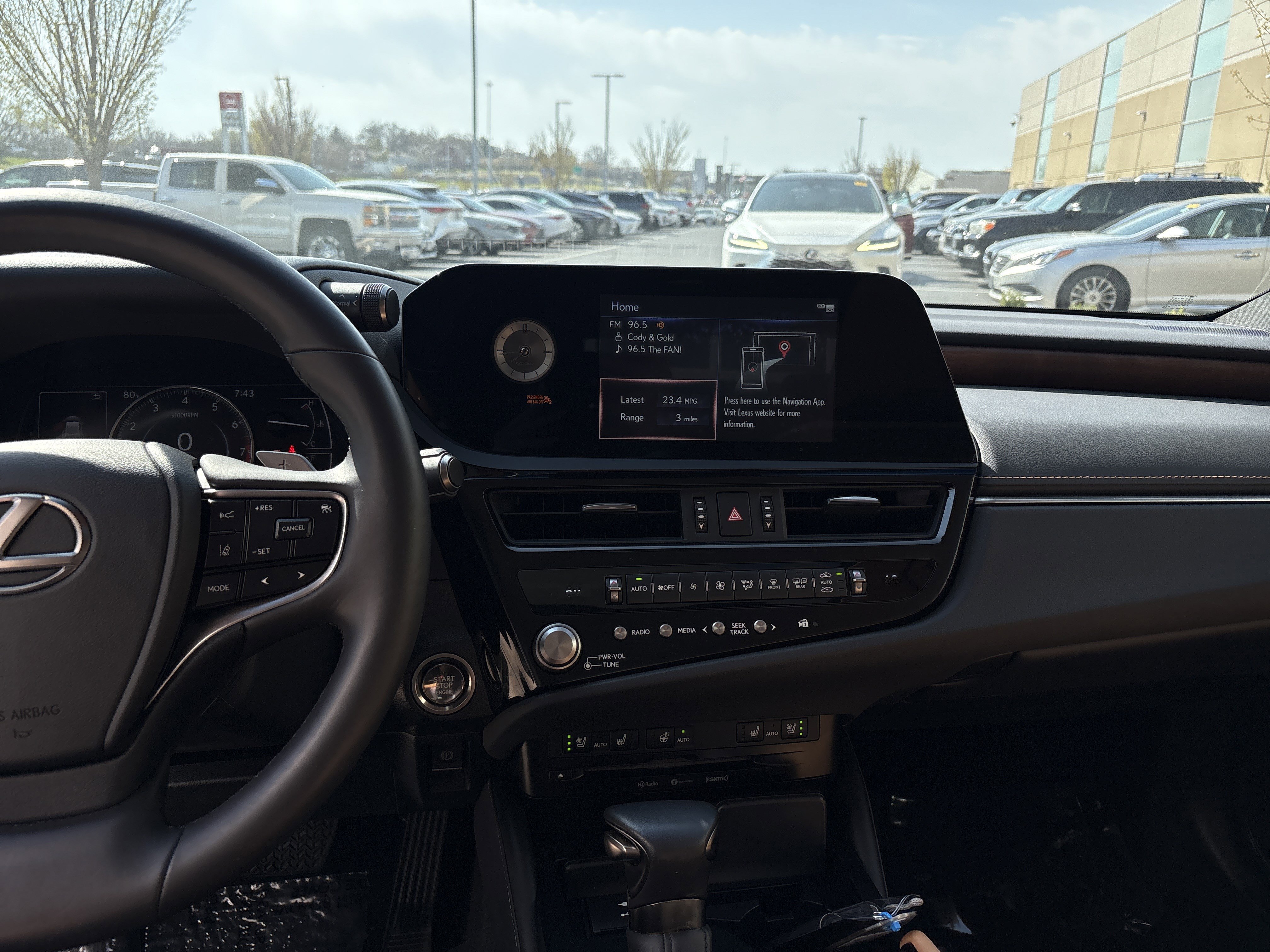 Certified 2022 Lexus ES 250 w/ Premium Package image 29