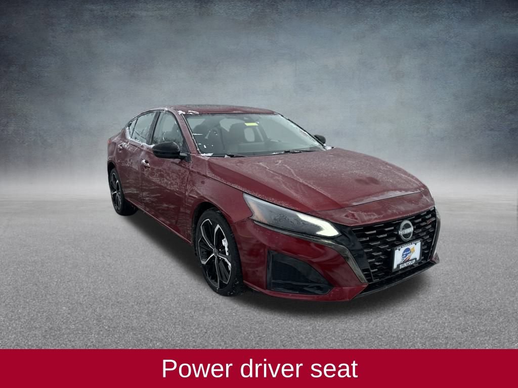 Used 2023 Nissan Altima 2.5 SR w/ SR Premium Package image 10
