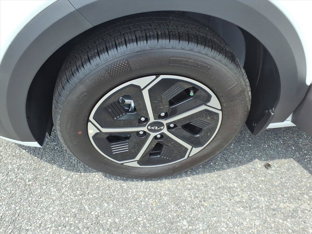 New 2026 Kia Niro LX FWD image 14