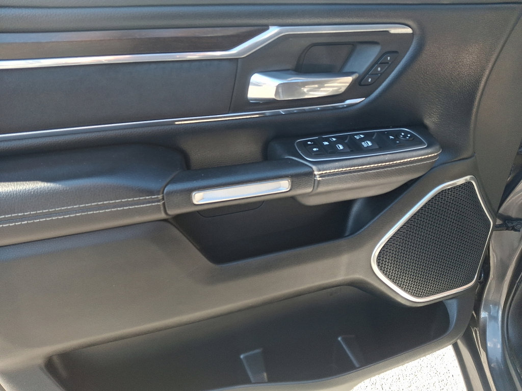 Certified 2022 RAM 1500 Laramie image 22