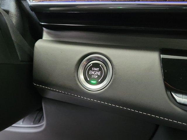 Used 2021 Cadillac Escalade Premium Luxury Platinum RWD image 26