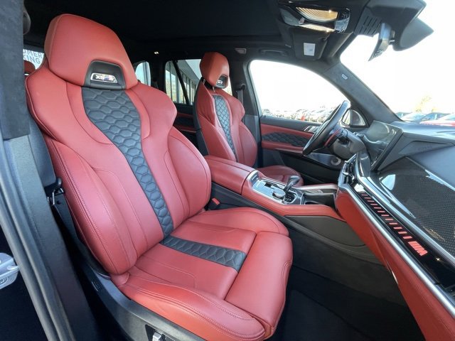 Used 2024 BMW X5 M Competition w/ Executive Package image 31