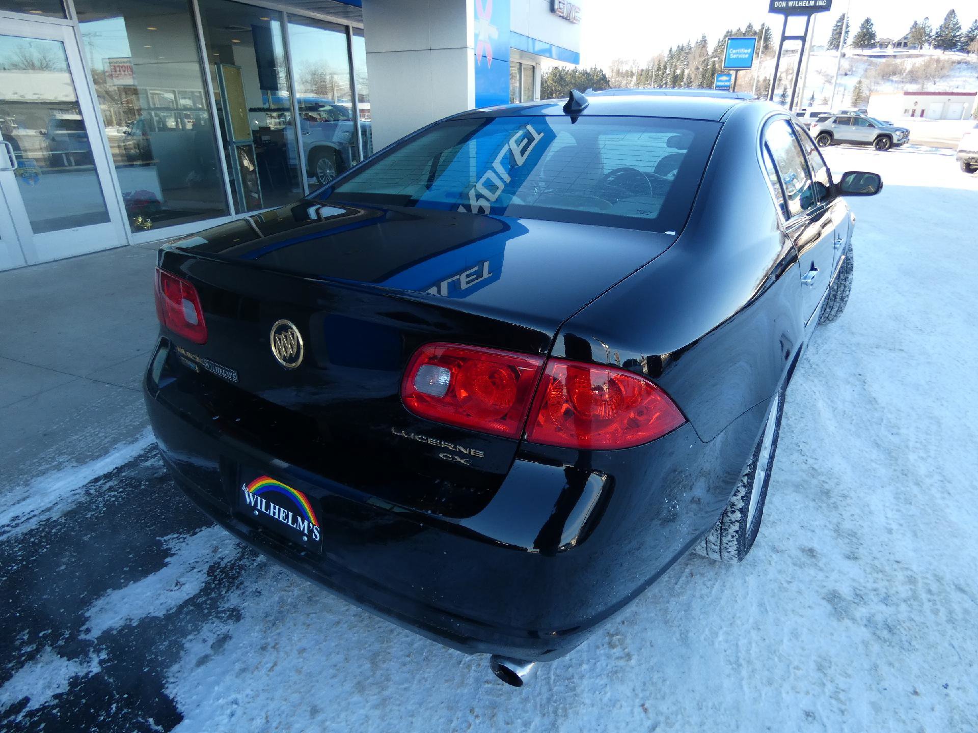 Used 2011 Buick Lucerne CXL image 3