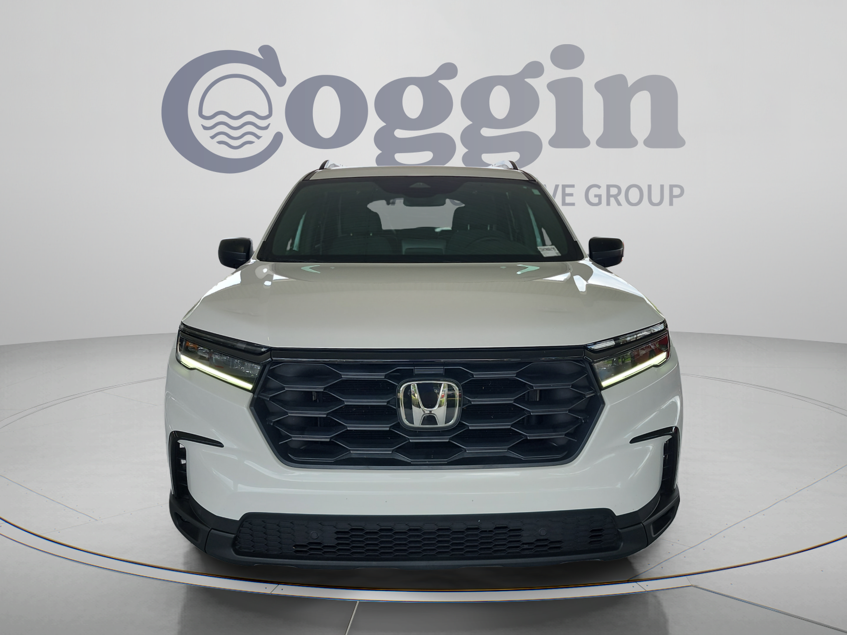 Certified 2024 Honda Pilot Sport image 9