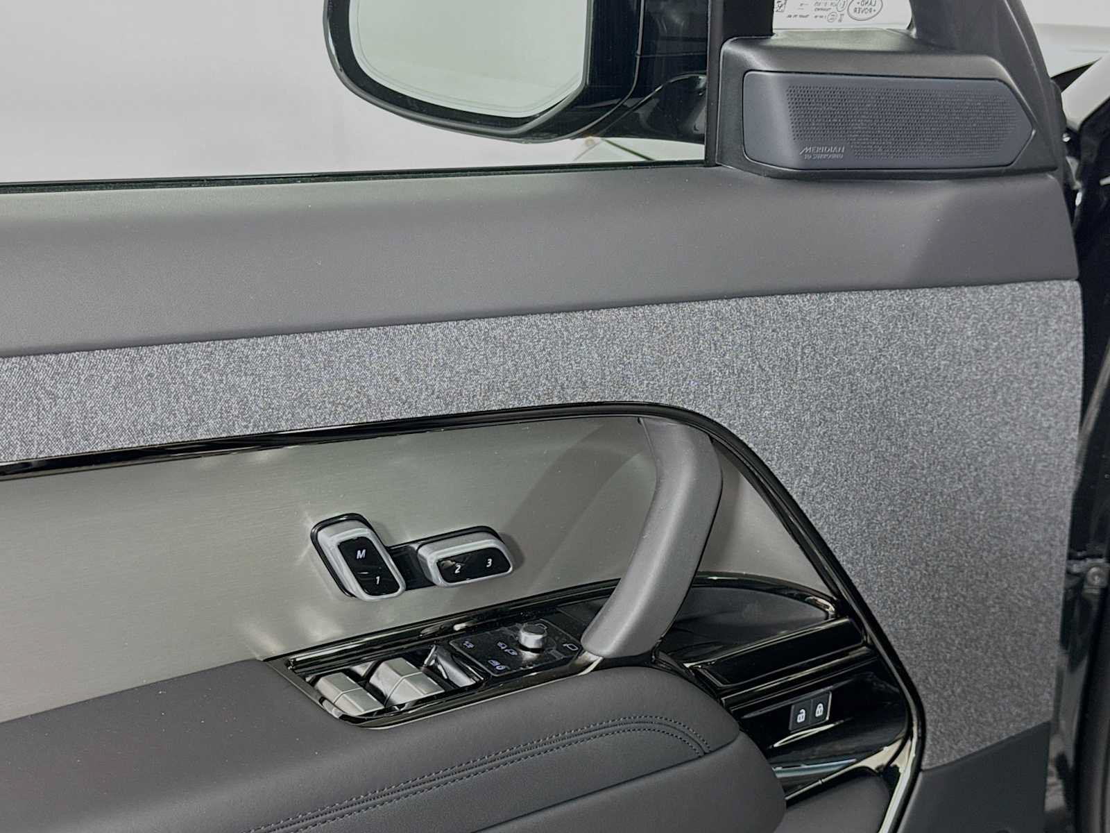 New 2026 Land Rover Range Rover Sport Dynamic SE AWD/4WD image 18