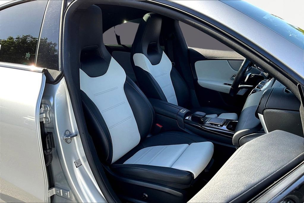 Used 2022 Mercedes-Benz CLA 35 AMG 4MATIC image 31
