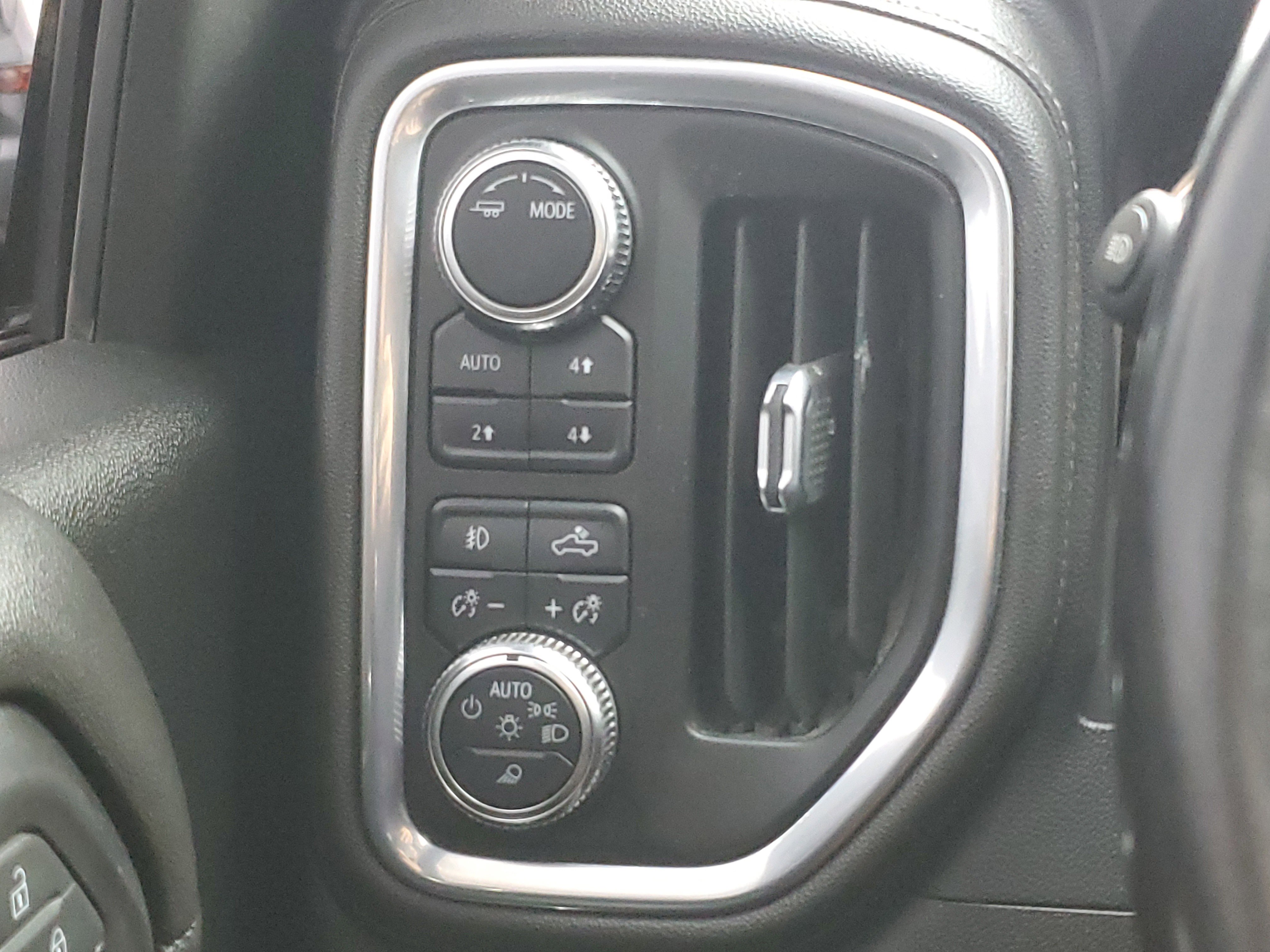 Used 2022 GMC Sierra 3500 Denali w/ Denali Ultimate Package image 28