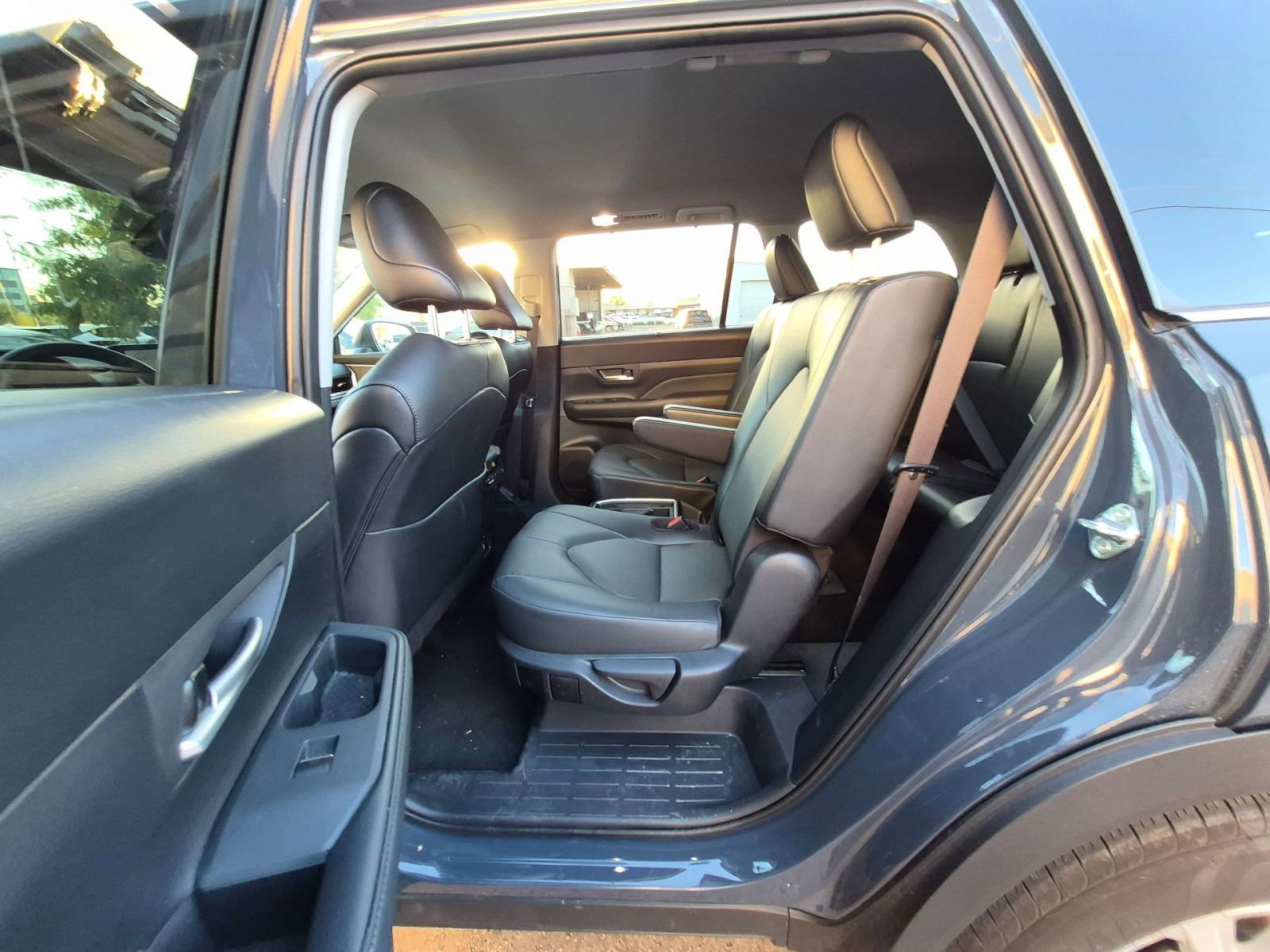 Used 2025 Toyota Grand Highlander FWD image 13