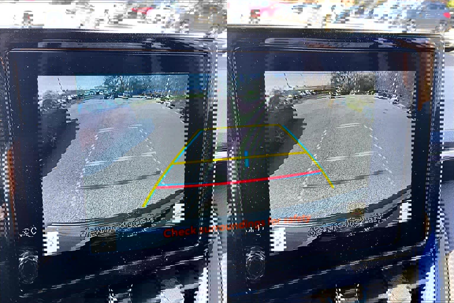 Used 2025 Toyota Corolla Cross XLE w/ Convenience Package image 27