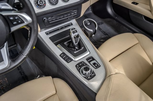Used 2011 BMW Z4 sDrive35i RWD image 32