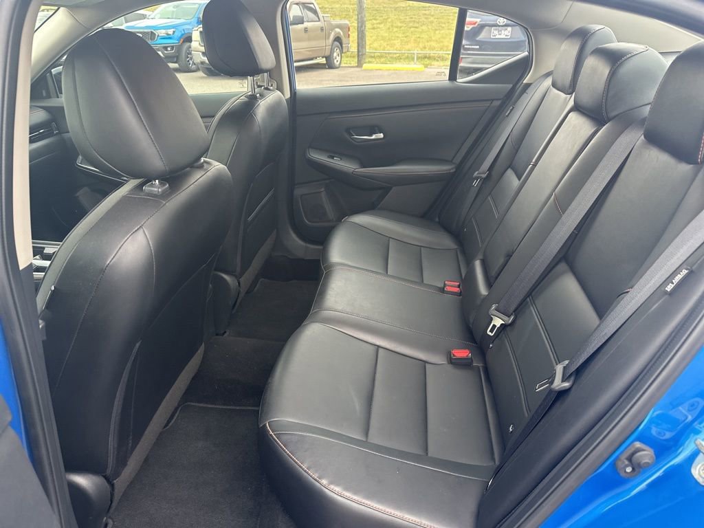 Used 2022 Nissan Sentra SR w/ SR Premium Package image 14