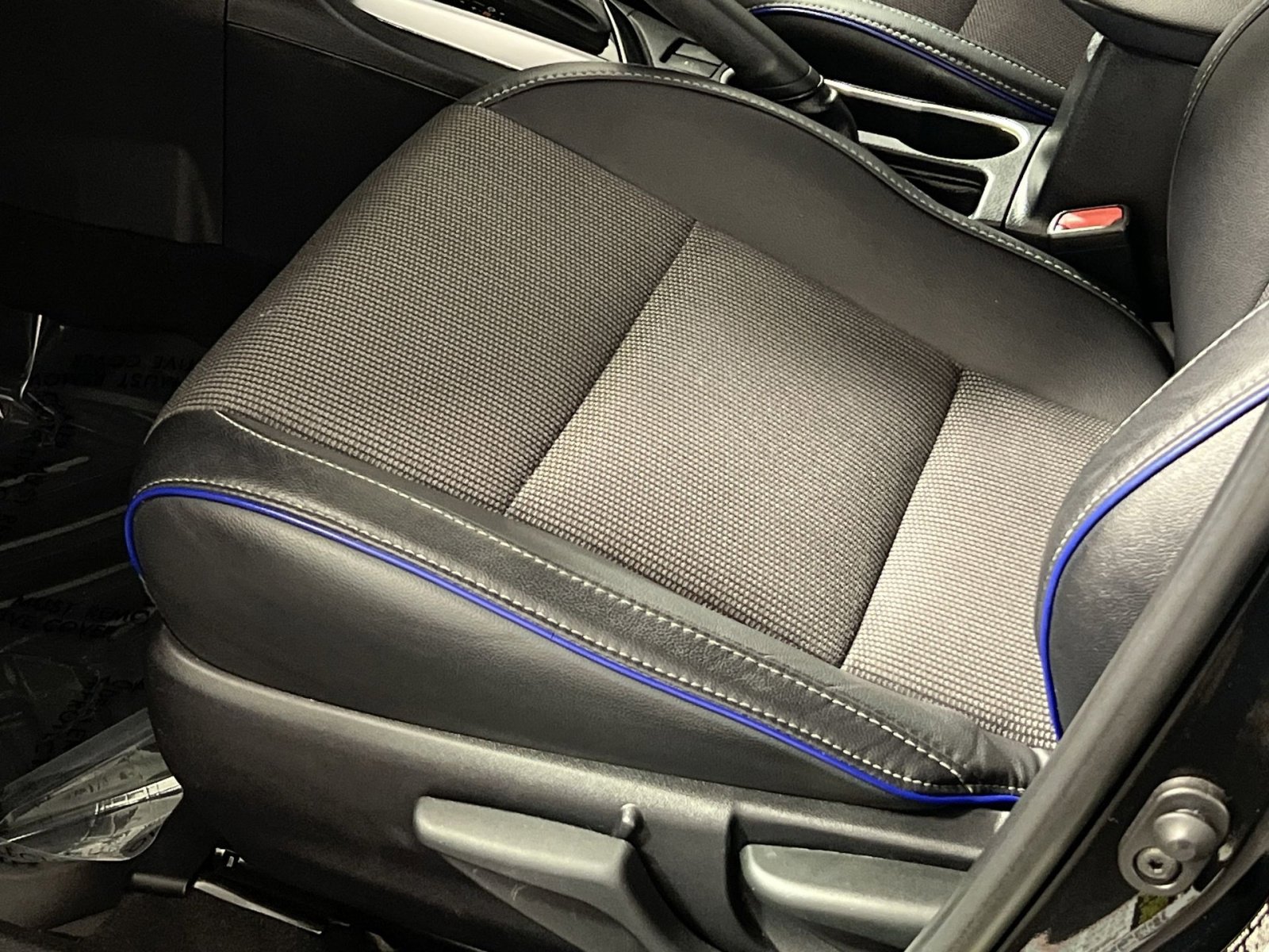 Used 2017 Toyota Corolla SE image 14