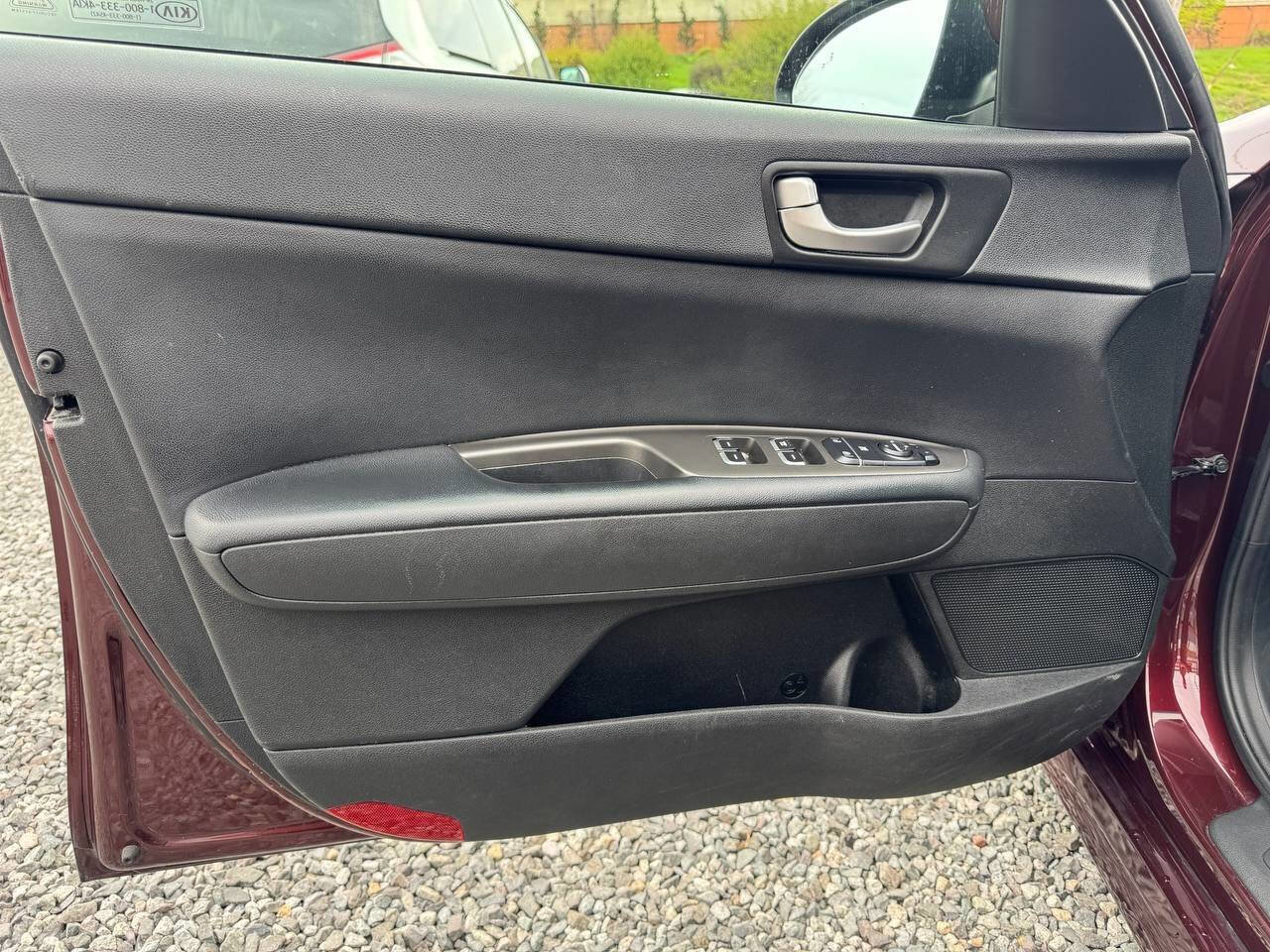 Used 2020 Kia Optima LX FWD image 21