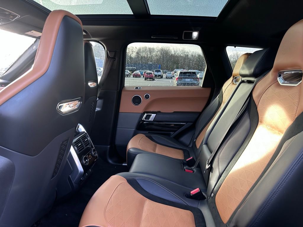 Used 2022 Land Rover Range Rover Sport SVR image 21