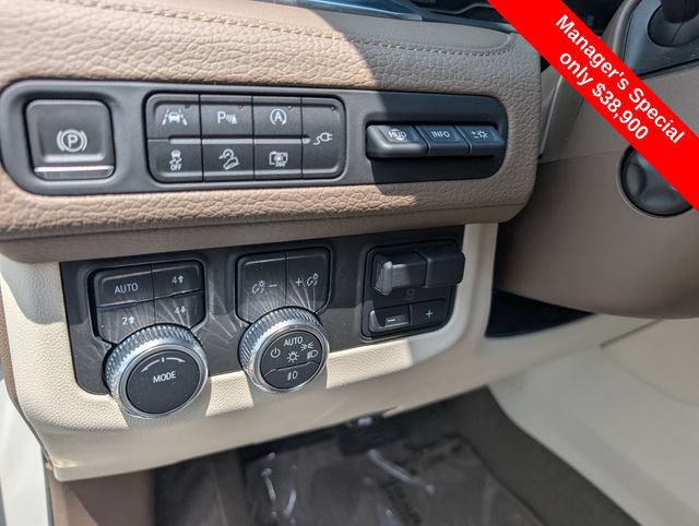 Used 2022 GMC Yukon Denali w/ Max Trailering Package AWD/4WD image 17