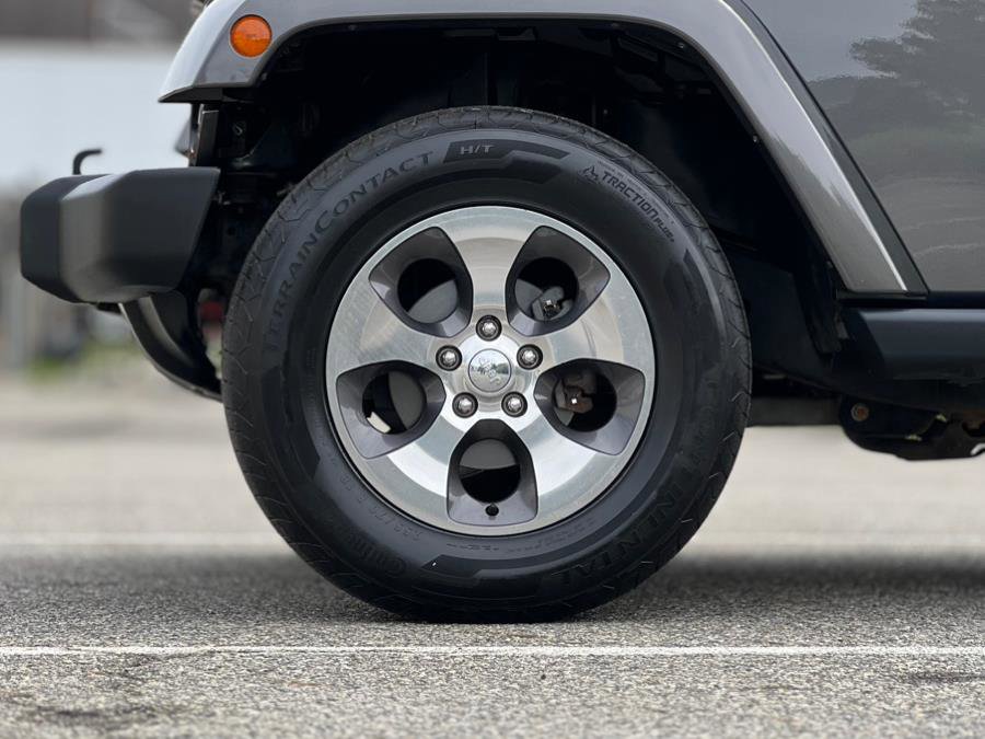 Used 2018 Jeep Wrangler Unlimited Sahara image 37