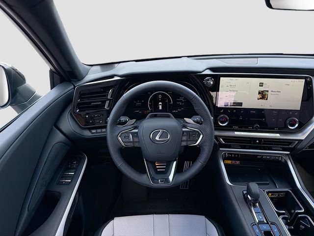 New 2026 Lexus TX 500h AWD image 18