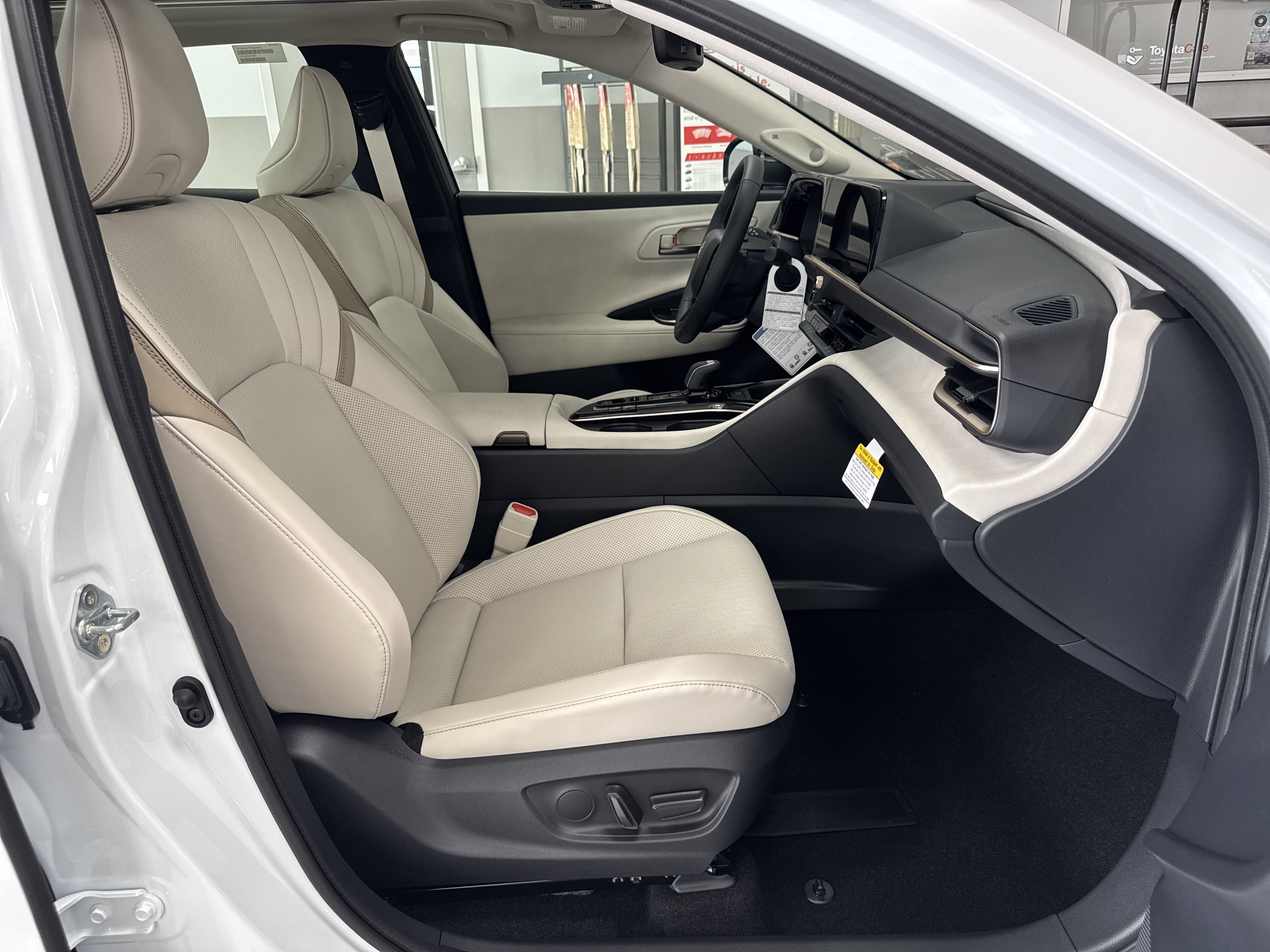 New 2026 Toyota Crown Limited w/ Advanced Technology Package image 27